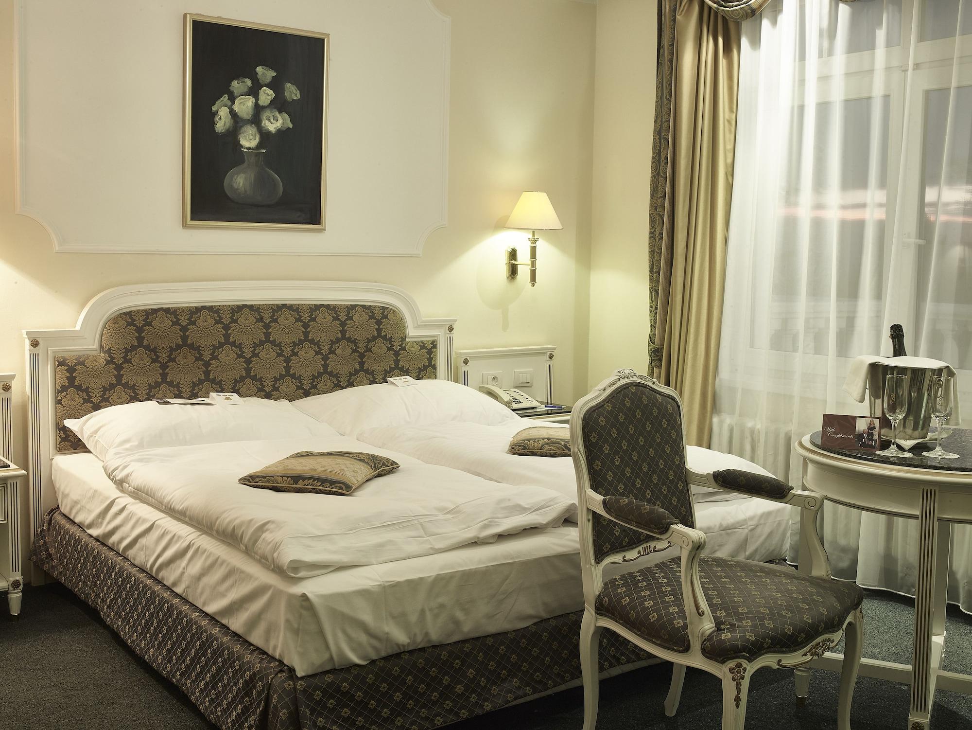 Esplanade Spa And Golf Resort Mariánské Lázně Kültér fotó